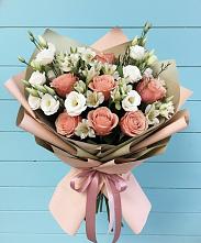 Букет цветов из:  Розы, Альстромерии и Лизиантусы в Глазынино