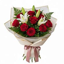 Букет цветов из:  Лилии и Розы в Глазынино
