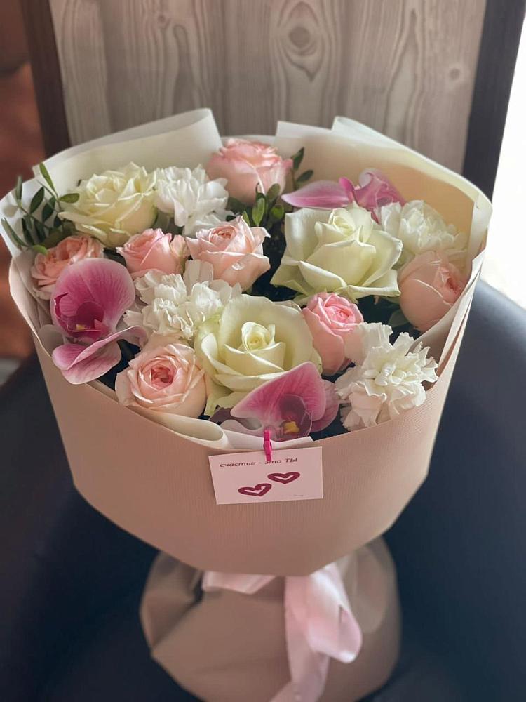 Букет цветов из: Орхидеи, Розы и Гвоздики в Глазынино