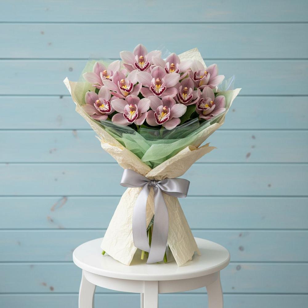 Букет цветов из: Орхидеи и Розы в Глазынино