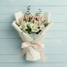 Букет цветов из:  Альстромерии в Глазынино