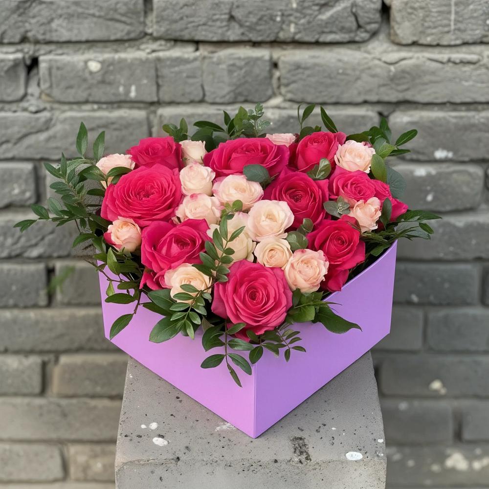 Цветочная композиция из Розы в коробке в Глазынино