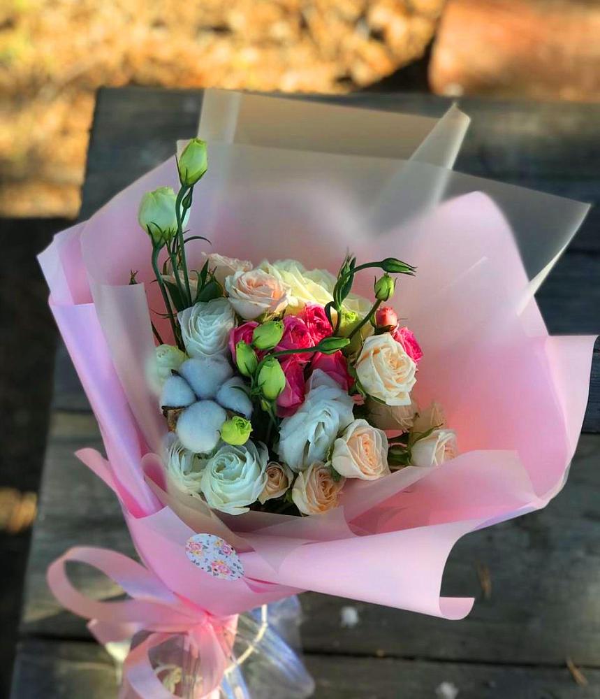 Букет цветов из: Розы и Лизиантусы в Глазынино