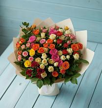 Букет Микс из разноцветных кустовых роз в Глазынино