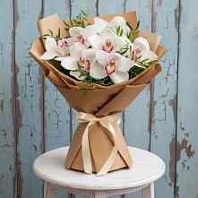 Букет цветов из:  Орхидеи и Розы в Глазынино