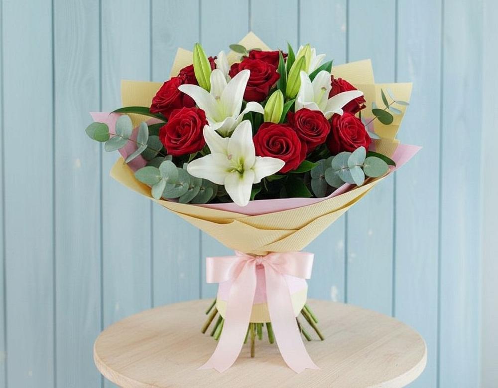 Букет цветов из: Лилии и Розы в Глазынино